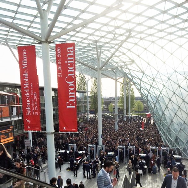 De meubelbeurs in Milaan zag het aantal bezoekers van de 2024-editie met ruim 17 procent stijgen ten opzichte van vorig jaar.