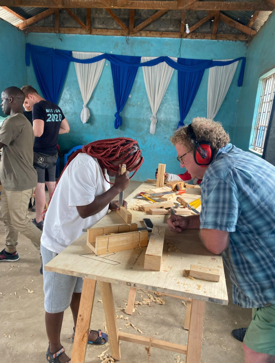 De Vliegende Meubelmakers hebben in het verleden met succes diverse projecten uitgevoerd.
