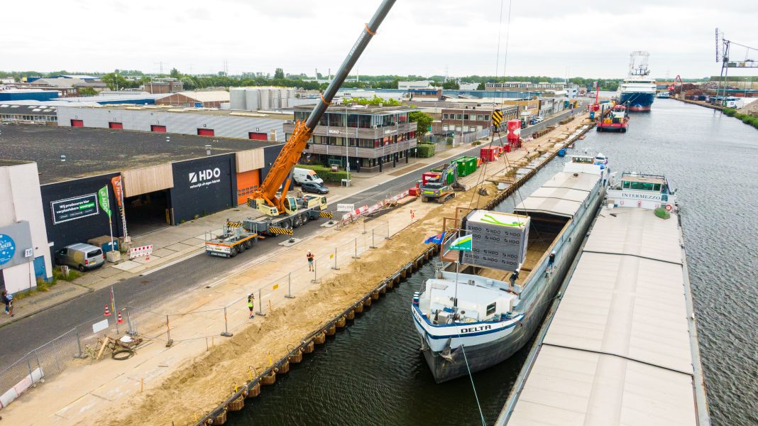 Met het vervoer over water zet de HDO Groep een belangrijke stap richting structureel emissiearme en duurzame woningbouwlogistiek.