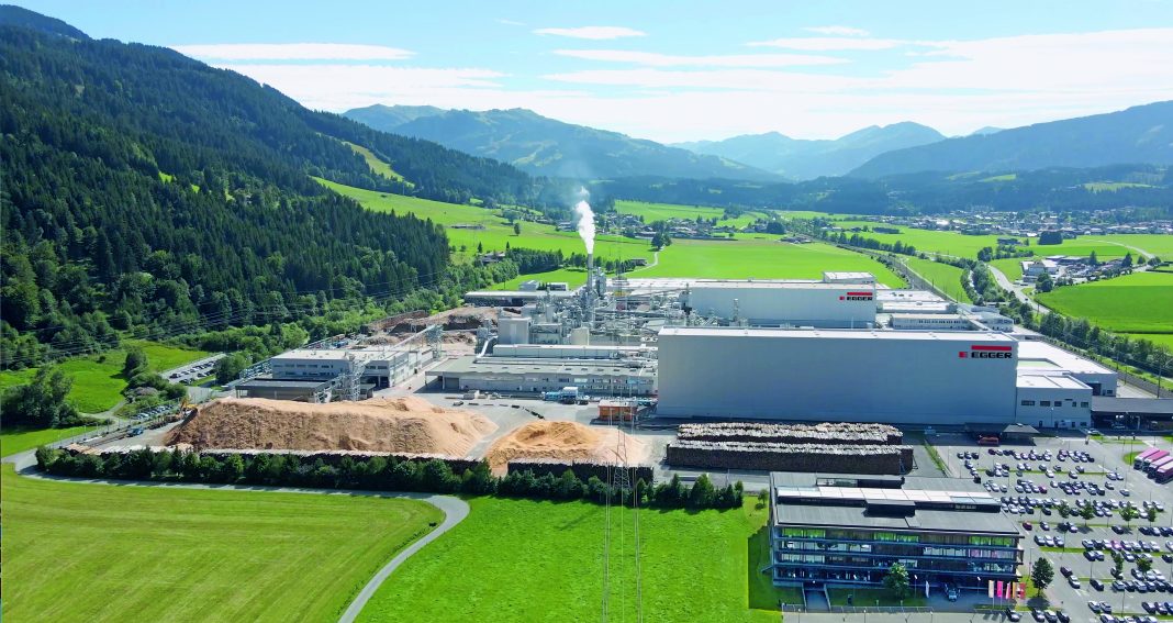 De Egger Groep, met hoofdkantoor in St. Johann in Tirol (AT), sluit het boekjaar 2024/2025 af met een omzet van 4,13 miljard euro.