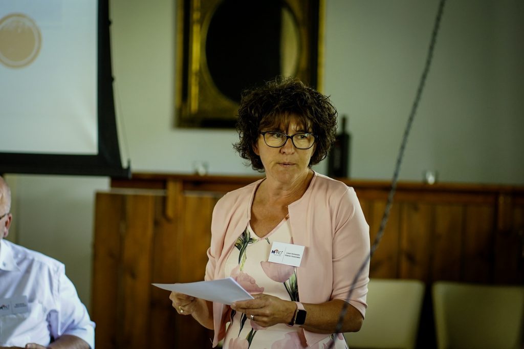 Lieve Vermeulen: “In tijden van personeelstekort kiezen bedrijven ervoor om mensen in te zetten waar ze het meest nodig zijn: bij hun bestaande klanten.”