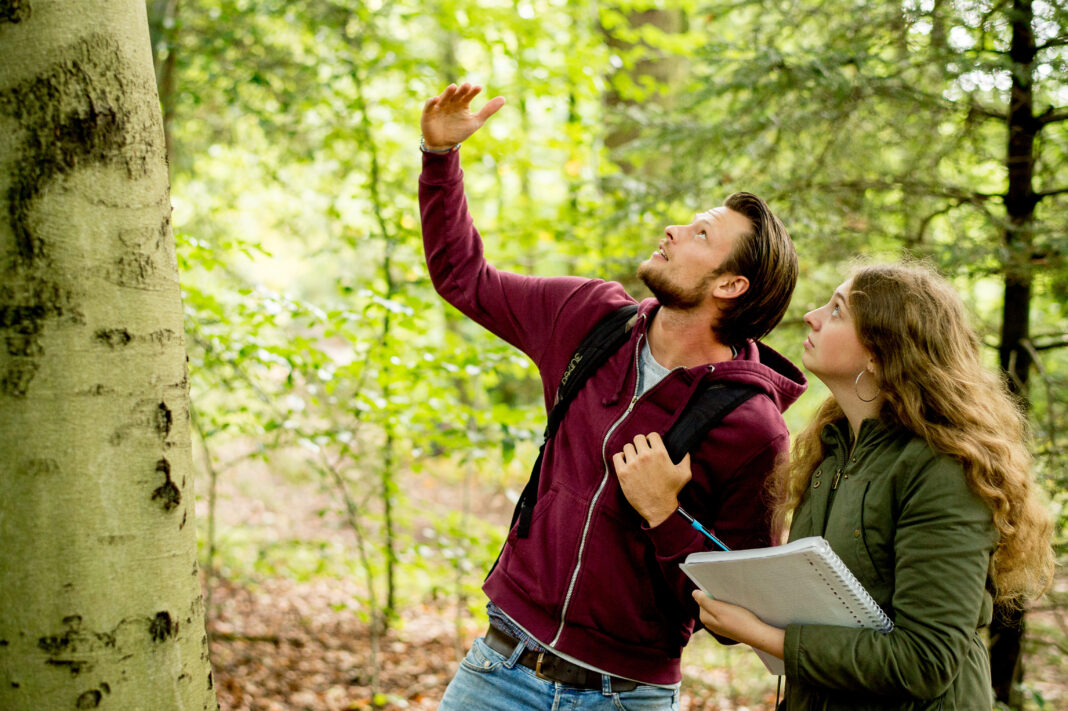 De tweejarige opleiding is antwoord op groeiende vraag naar praktisch opgeleide professionals.