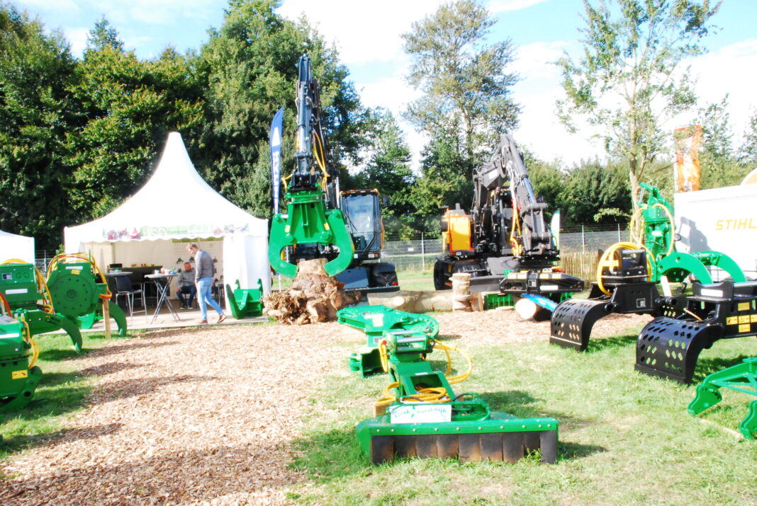 Zo’n driehonderd exposanten presenteren hun nieuwste innovaties op de gecombineerde beurzen AgroTechniek Holland (ATH) en GroenTechniek Holland GTH).